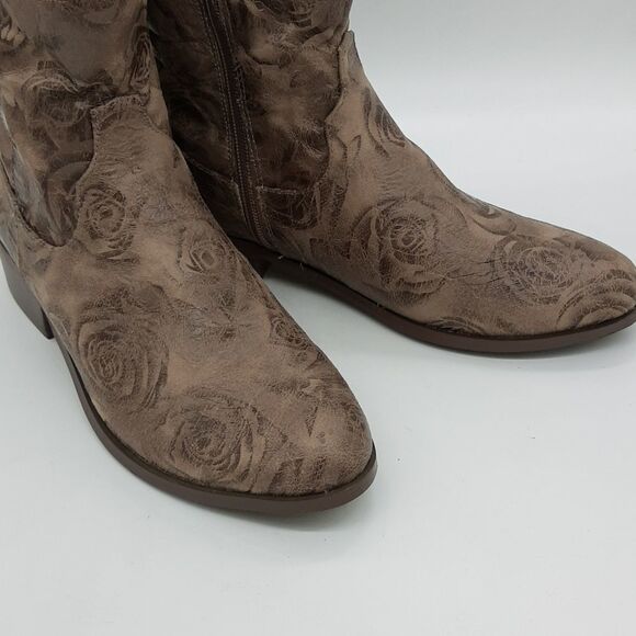 Avanti high Boots size 7 Below the Knee Embossed Taupe Balky Cement color - Picture 2 of 10